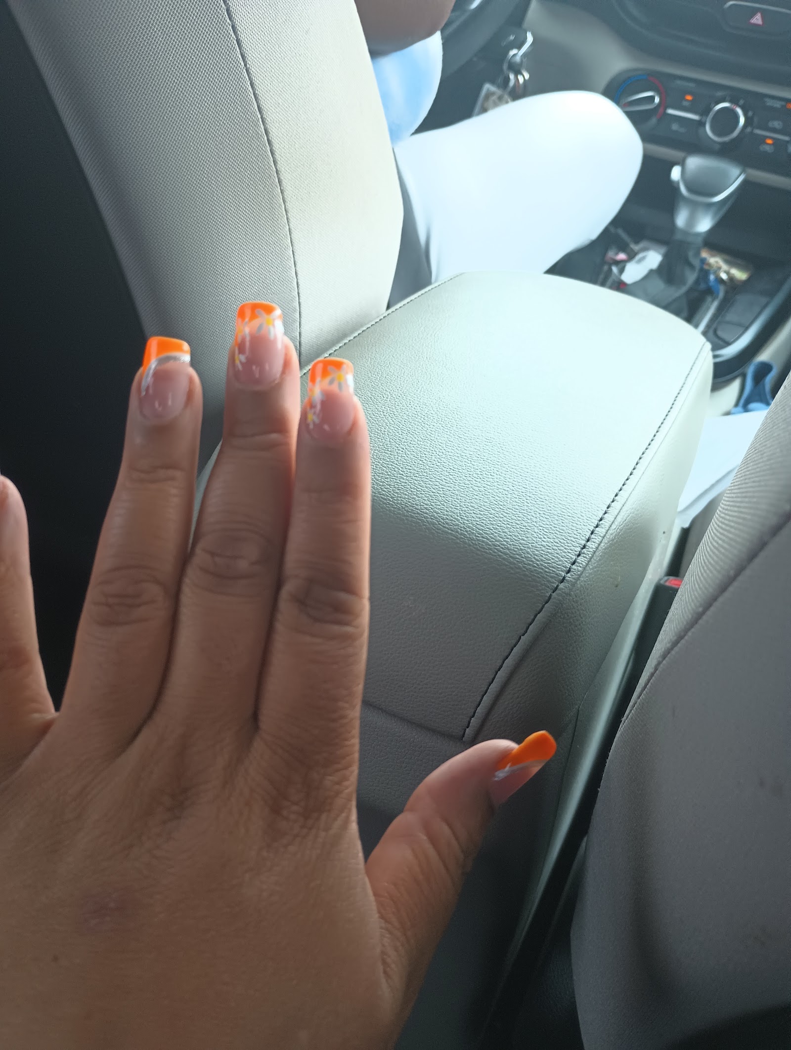 V & T Nails nail photo 4